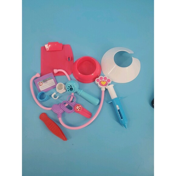 Doc Mcstuffins And More  Vet Playset Medical  Replacement Pieces Set Of 11 - Picture 6 of 6